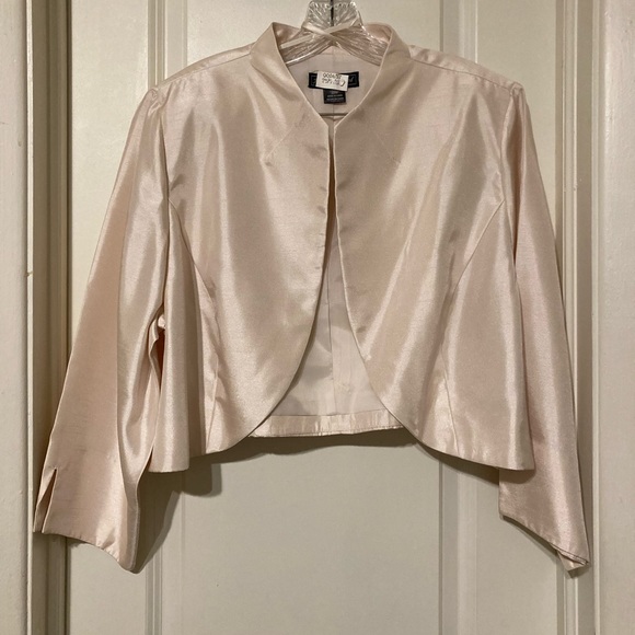 Jessica Howard Jackets & Blazers - 🍨Jessica Howard 🍨Shell Jacket   Size 22W